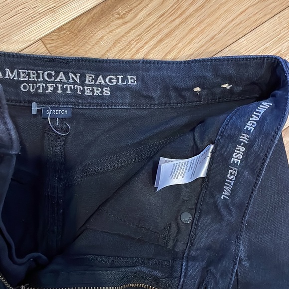 American Eagle Vintage Hi-Rise Festival Jean Short size 8 - Picture 2 of 4